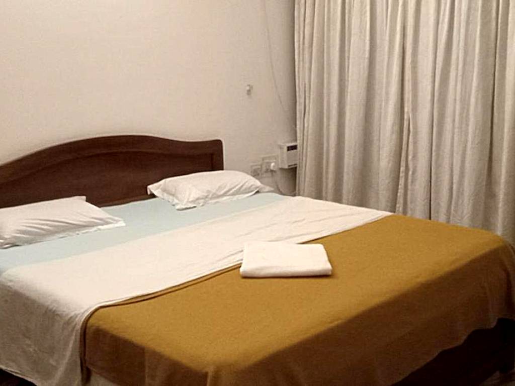 Shalom Guest House - The Room with Field View