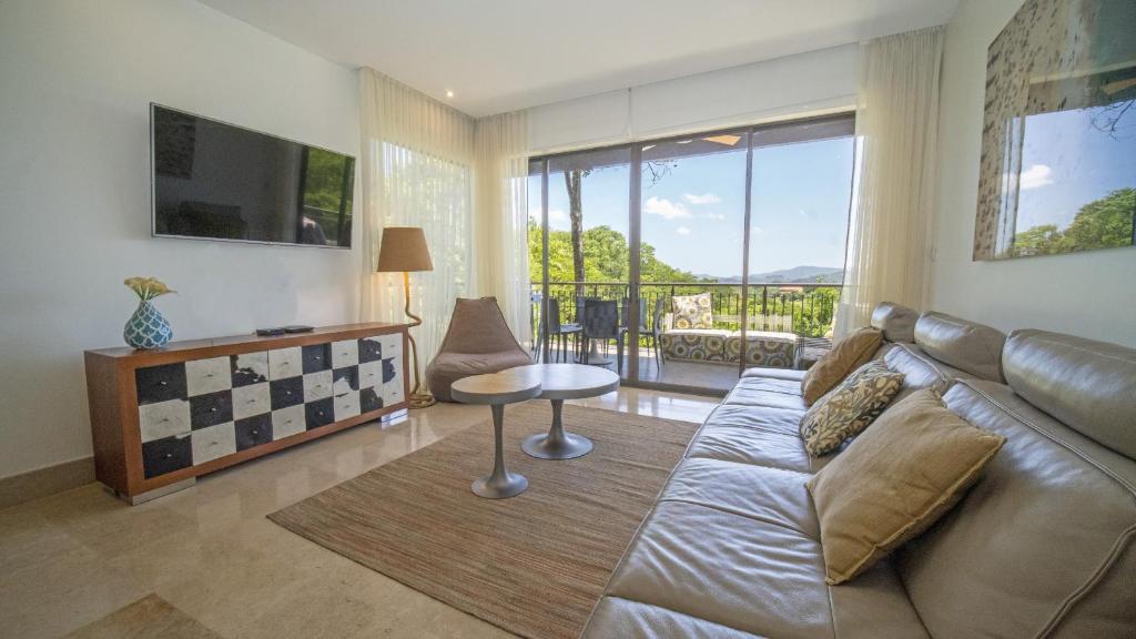 Roble Sabana 105 Luxury Apartment - Reserva Conchal