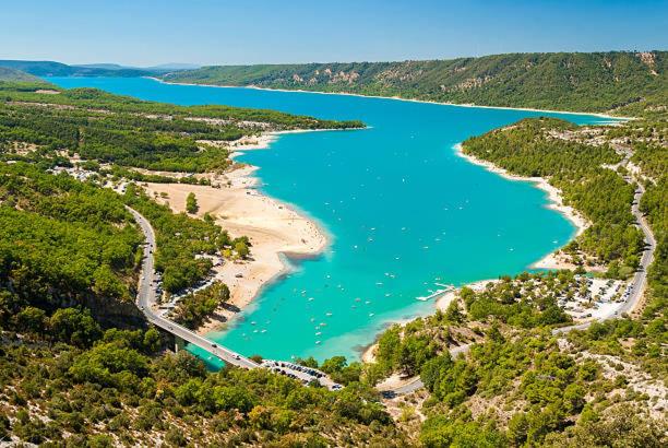 Mobil-home gorges du verdon lac de sainte croix camping poney